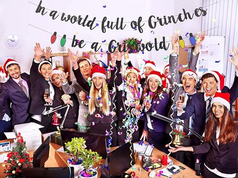 In A World Full of Grinches Be A Griswold BBanner ، Ugly Christmas Sweater Party Banner ، Funny Christmas Decorations، ديكورات عطلة الكريسماس، ديكورات عطلة عيد الميلاد ديكورات عيد الميلاد in Kuwait