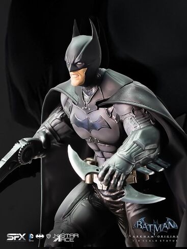Batman Arkham Origins: Batman 2.0 1:8 Scale Polyresin Statue in Saudi Arabia