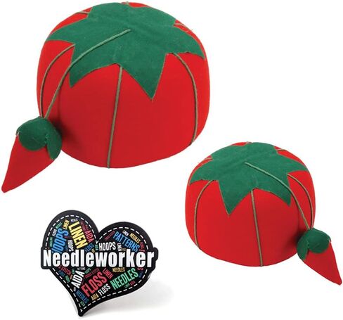 طقم وسائد على شكل دبوس طماطم، كبير جدًا (4 بوصات) وحجم صغير (2.5 بوصة)، قطعتان. ملصق Bundle Plus "Needleworker". in Kuwait