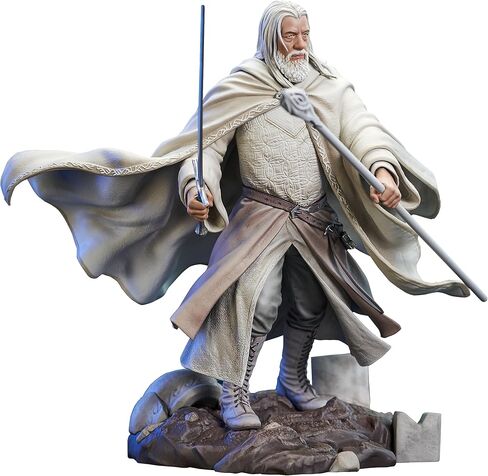DIAMOND SELECT TOYS The Lord of The Rings: Gandalf Deluxe PVC Statue in Saudi Arabia