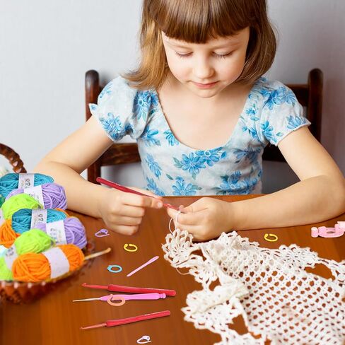 مجموعة ليفوش كروشيه للمبتدئين، 91 قطعة من مجموعة الكروشيه للمبتدئين تتضمن الغزل وخطاطيف الكروشيه وأدوات أخرى، مجموعة كروشيه للمبتدئين للبالغين والأطفال، هدايا يدوية يدوية لتقديم هدايا عيد الميلاد in Kuwait