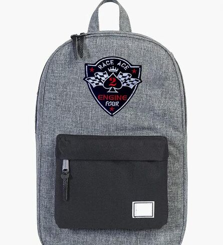 شعار Racing Ace حديد على الخياطة على رقعة مزخرفة، شارة مطرزة للبوكر، سباق النصر، علم مربع، سباق السيارات، حديد مطرز على رقعة لحقائب الظهر، شارة الملابس، مزخرفة in Kuwait