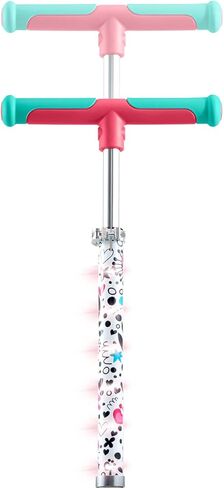 جيتسون سكوتر دفع بعجلتين من غابيز دولهاوس، مصابيح LED على الجذع وعجلات مضيئة، اطار خفيف الوزن، مقود قابل لتعديل الارتفاع، نظام امالة للتوجيه، الية سهلة الطي، للاعمار من 5 سنوات فما فوق، JGABY-2KIK in Kuwait