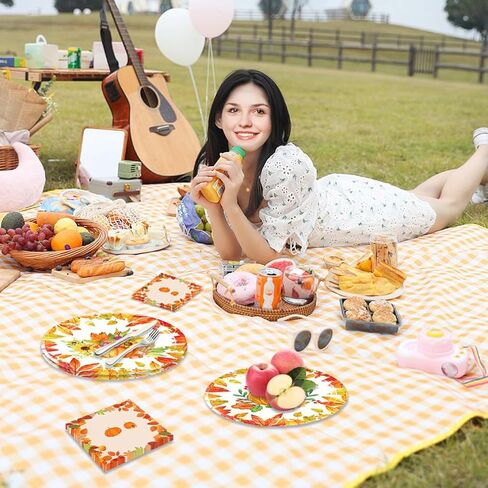 فريراند 40 قطعة من لوازم حفلات الخريف تتضمن 20 طبقا و20 منديل لتزيين حفلات عيد الشكر واعياد الميلاد in Kuwait