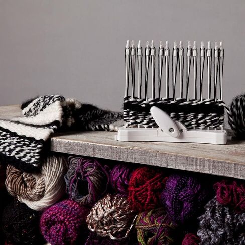 مجموعة Craft Crush Weaving Loom Craft - تعلم نسج الأوشحة والقفازات والديكور المنزلي - مجموعة أدوات يدوية صغيرة بتصميم عصري للمراهقين والبالغين - سهلة الاستخدام، ونسيج سريع من صانعي Loopdeloom، صغيرة in Kuwait