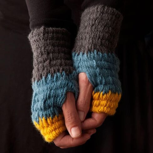 مجموعة Craft Crush Weaving Loom Craft - تعلم نسج الأوشحة والقفازات والديكور المنزلي - مجموعة أدوات يدوية صغيرة بتصميم عصري للمراهقين والبالغين - سهلة الاستخدام، ونسيج سريع من صانعي Loopdeloom، صغيرة in Kuwait