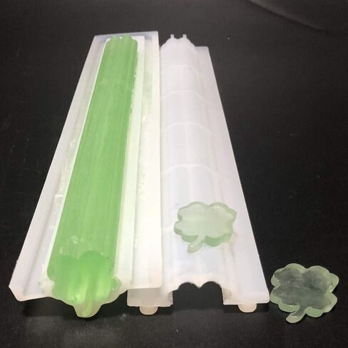 EchoDone أربعة أوراق غطاء أنبوب العمود سيليكون الصابون شمعة العفن إمدادات صنع الصابون سيليكون العفن للصابون in Kuwait