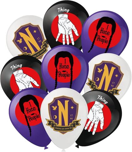 زينة حفلات اعياد الميلاد من وينزداي ادامز، لوازم حفلات وينزداي ادامز بما في ذلك لافتات وبالونات لاتكس وقبعات علوية للكعك وقبعات علوية للكب كيك ودوامة معلقة in Kuwait