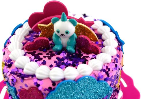 PlayMonster Crafty Cakes — Magicorn Glitter Craft Kit — Design & Create Your Own Pretend Cake — Scented Crafty Cream with Surprise Toppers — Ages 5+ in Kuwait