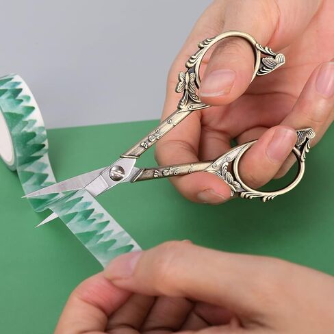 هيتوبتي مقص تطريز كلاسيكي - مقص مدبب حاد ومستقيم 4.7 انش، قصاصة كلاسيكية صغيرة مع غمد للحرف اليدوية والفنون والتطريز والخياطة والديكوباج والغزل والنسيج والخيوط in Kuwait