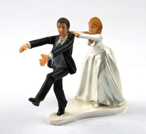 SCHOLMART Wedding Cake Toppers Chasing Groom, Decorative Figurines Cake Topper, Wedding Party Decorations (Chasing Groom) in Kuwait