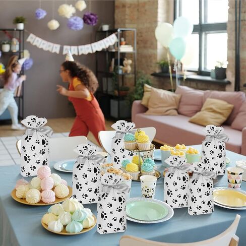 ييداكو 50 قطعة من اكياس الهدايا المطبوعة على شكل مخالب، اكياس هدايا بلاستيكية للكلاب مع رباط، اكياس حلوى للكلاب والقطط وهدايا الحفلات وديكورات حفلات اعياد الميلاد للاولاد والبنات، 9 × 6 انش in Kuwait