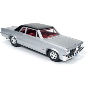 سيارة أوتو وورلد 1964 بونتياك جيتو، باللون الرمادي الداكن - طراز رقم 1/24 بمقياس 1/24 in Kuwait
