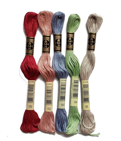 حزمة من 6 جدائل من القطن المطرز من دي ام سي - حزمة الوان الزهور #1-5 خيوط - شلات 8.7 ياردة in Kuwait