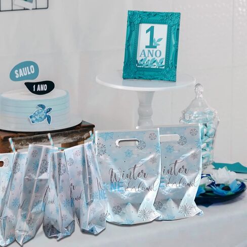 اكياس هدايا شتوية - 100 قطعة من اكياس البلاستيك (لون ازرق شتوي) in Kuwait