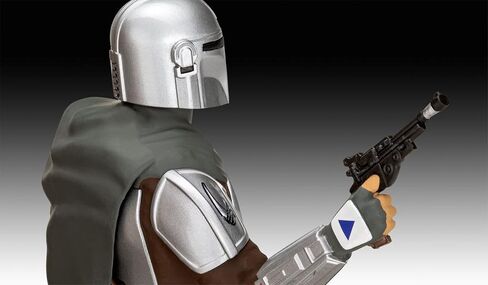 Revell 06784 The Mandalorian The Bounty Hunter' Figure 1:9 Scale Figure Model Kit, Unpainted in Saudi Arabia