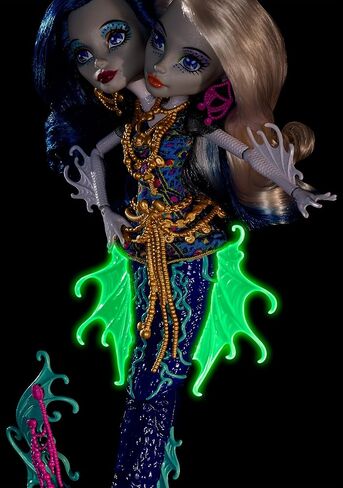 Monster High Great Scarrier Reef Peri & Pearl Serpintine Doll in Saudi Arabia