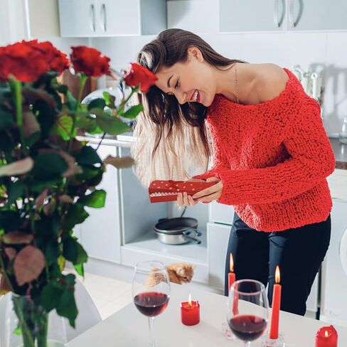 صندوق هدايا من الورق المقوى المبطن بالاسفنج من 24 قطعة من وكاف، صندوق تغليف هدايا مناسب لعيد الحب وعيد ميلاد الفتيات، 7.8 × 1.5 × 0.8 انش in Kuwait