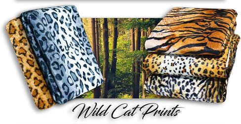 قماش طباعة حيوانات من FabricLA Velboa S-Wave - نسيج فرو صناعي قصير الوبر - عرض 60 بوصة (150 سم) - نسيج فرو حيوانات مزيف - زرافة بلونين، 1 ياردة متواصلة in Kuwait