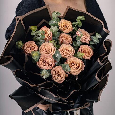 فيوسوري 30 قطعة من ورق تغليف الزهور لمستلزمات باقة الزهور مقاوم للماء مع شريط وبطاقات 22.8 × 22.8 انش in Kuwait