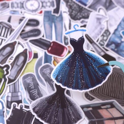 ملصقات الملابس العصرية للفتيات من ALOHA SUN، ألبوم مجلة سجل القصاصات للسفر / ملصقات عصرية مقاومة للماء لتزيين الكمبيوتر المحمول وأمتعة التزلج وزجاجة مياه قارورة مائية (64 قطعة) in Kuwait