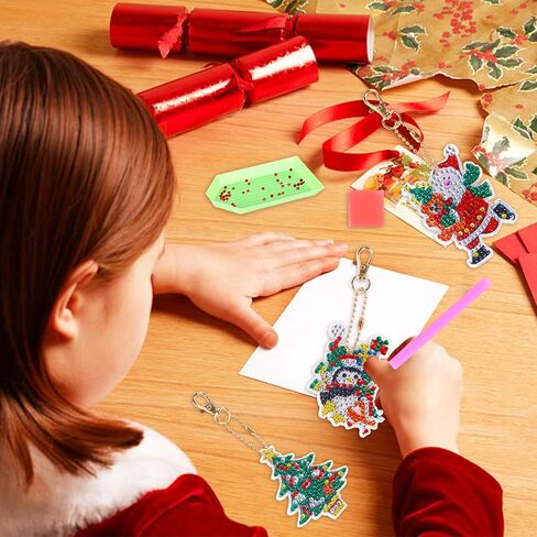 سلاسل المفاتيح اللوحة الماس عيد الميلاد، 5D DIY الماس اللوحة عدة، سانتا كلوز ثلج الماس اللوحة مجموعات، زخرفة اللوحة الماس، حلية قلادة حجر الراين، الماس اللوحة حلقة رئيسية in Kuwait