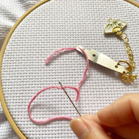 DPXWCCH 2 Pieces Fan Needle Minders for Cross Stitch, Magnetic Needle Nanny with Needle Threader DIY Pendant Decor for Sewing Tools & Accessory in Kuwait