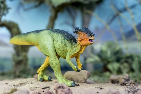 Safari Ltd. Dracorex Hogwartsia Figurine - Detailed 7.75" Dinosaur Figure - Educational Toy for Boys, Girls, and Kids Age 3+ in Saudi Arabia