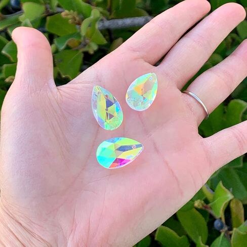 20 قطعة قلادة ثريا كريستالية على شكل كمثرى تشيكية من Suncatcher 22 مم (0.87 بوصة) خرز قطرة جوهرة الميلاد باللون الأزرق الفاتح لصنع المجوهرات CCE-14 in Kuwait