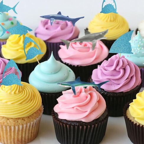 28 قطعة من أعلى كعكة القرش، طبقة علوية لكعكة عيد الميلاد ذات طابع المحيط، طبقة علوية لكعكة زعانف القرش in Kuwait