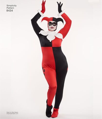 نمط 8434 AA Misses' DC Comics Bombshell Harley Quinn SEWING PATTERN، مقاس 10-18 in Saudi Arabia