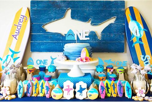 لافتة زينة لحفلات اعياد الميلاد الاول بتصميم سمكة قرش، لافتة لتزيين الكيك والكب كيك وبالونات القرش تحت البحر/القرش الصغير/حيوانات المحيط بطابع القرش وحفلات استقبال المولود الاول in Kuwait