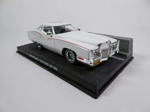 جيمس بوند - كاديلاك كورفورادو 1/43 (لايف اند ليت داي) in Kuwait