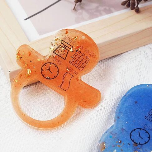 اكس اكس كيه جيه اس زد جيه كيو قوالب سلسلة مفاتيح من الراتنج، 7 قطع من قوالب سيليكون لراتنج الايبوكسي مع ثقوب، للحرف اليدوية اليدوية والقلادات والقلائد وسلسلة المفاتيح in Kuwait