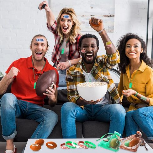 158 قطعة من هدايا عيد ميلاد كرة القدم، هدايا الحفلات مع سلاسل مفاتيح صغيرة لكرة القدم، أساور معصم من السيليكون، صفارات، ملصقات، حقائب أورجانزا، علامات شكر لمستلزمات حفلات كرة القدم، مكافآت الفصل الدراسي (كرة القدم) in Kuwait