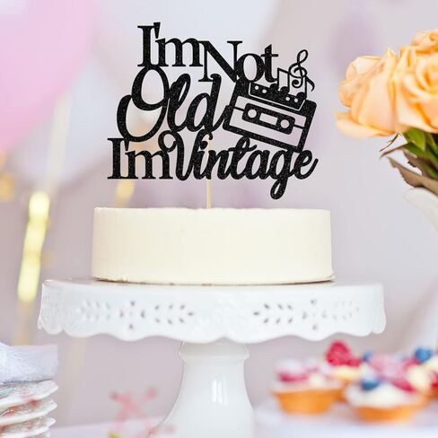 زينة كعكة بعبارة «I'm not Old I'm Vintage Birthday»، زينة كعكة عيد ميلاد سعيد، لوازم حفلات عيد الميلاد الاربعين والخمسين والستين والسبعين والثمانين، لون اسود لامع in Kuwait