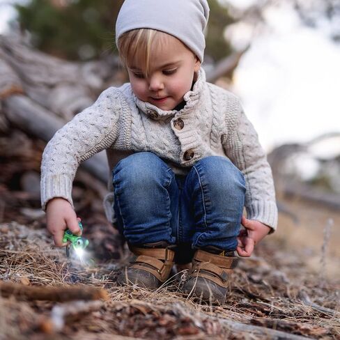 اكتشافات كبيرة مصباح يدوي WildLight Animal Carabiner - أضواء فلاش سلسلة مفاتيح صغيرة ممتعة للأطفال والممرضات والتخييم in Saudi Arabia