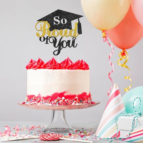 غطاء علوي للكيك فخور جدًا بك، ديكور حفلات التخرج من المدرسة الثانوية/الجامعات، علامة تهنئة التخرج، ديكور كعكة التخرج للممرضة والطبيب، لمعان أسود وذهبي in Kuwait