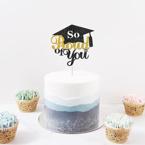 غطاء علوي للكيك فخور جدًا بك، ديكور حفلات التخرج من المدرسة الثانوية/الجامعات، علامة تهنئة التخرج، ديكور كعكة التخرج للممرضة والطبيب، لمعان أسود وذهبي in Kuwait