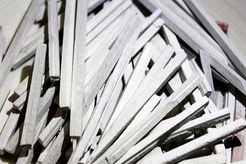 Earthy Goodies Edible Thin Slate Chalk Pencils. White Slate Limestone Chalk Sticks for pica in Saudi Arabia