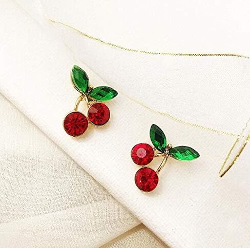 أقراط مسمار أحمر كرزي بأوراق الزمرد الأخضر الساطع مطلية بالذهب 18 قيرات in Kuwait