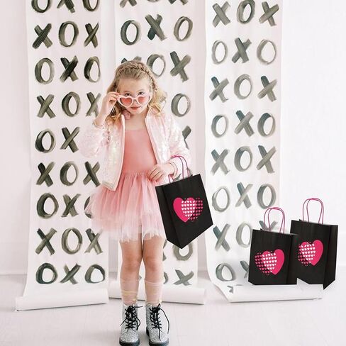 أكياس هدايا XIAMUY متوسطة الحجم، 50 قطعة من أكياس الهدايا السوداء، أكياس ورقية على شكل قلب وردي بمقابض، حقائب سوداء لعيد الحب، الأعمال، الحفلات، الهدايا الجيدة، التسوق، الزفاف - 8 × 4.25 × 10.5 بوصة in Kuwait