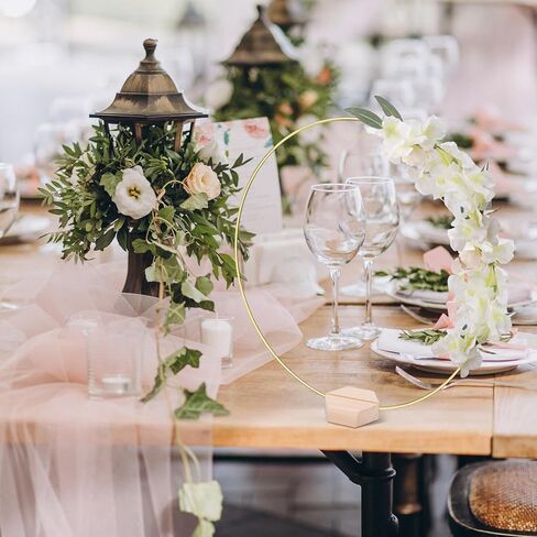 سينتيكر 10 قطع 12 انش حلقة معدنية على شكل زهور لتزيين الطاولة بلون ذهبي مع 10 حوامل خشبية سداسية لتزيين طاولات الزفاف وعيد الحب in Kuwait