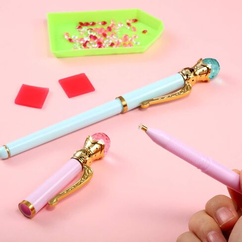 مجموعة ادوات رسم الماس خماسية الابعاد مكونة من 13 قطعة، تتضمن 2 قلم رسم ماسي كريستالي على شكل تاج وقلم حفر مع 10 صلصال غراء للرسم الماسي، صينية بلاستيكية للحرف اليدوية والتطريز in Kuwait