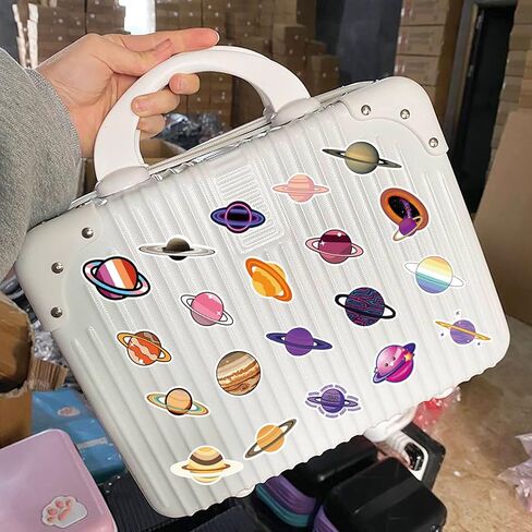 ملصقات Cobee Universe Planets، 50 قطعة من ملصقات الفينيل للكواكب الفضائية الكرتونية للأطفال المراهقين مقاومة للماء ملصقات فينيل علم الفلك العتيق ملصقات النظام الشمسي لزجاجات المياه والكمبيوتر المحمول والجيتار ولوح التزلج in Kuwait