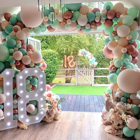 Black and Gold Balloon Garland Arch Kit Black White Metallic Gold Confetti Balloons for Graduation Birthday Party New Year Engagement Wedding Party Decorations in Kuwait