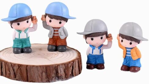 مجموعة العاب شخصيات لطيفة للاولاد والبنات مكونة من 8 قطع لتزيين الكيك in Kuwait