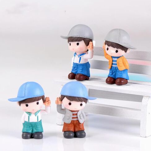 مجموعة العاب شخصيات لطيفة للاولاد والبنات مكونة من 8 قطع لتزيين الكيك in Kuwait