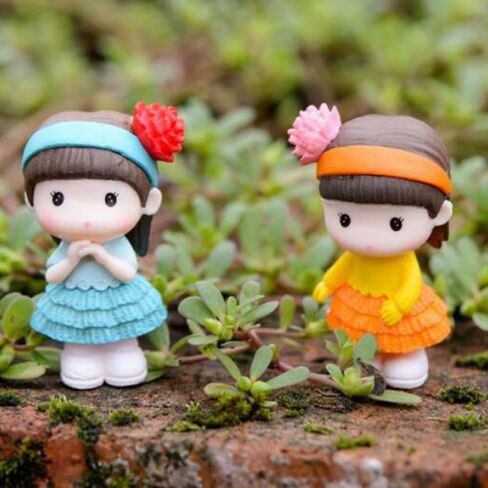 مجموعة العاب شخصيات لطيفة للاولاد والبنات مكونة من 8 قطع لتزيين الكيك in Kuwait