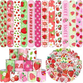 74 قطعة هدايا حفلات الفراولة من ال سي ان جيه اس سي جو، 24 قطعة من اساور التوت الحلو، 50 قطعة من ملصقات الفراولة، لوازم حفلات عيد الميلاد الاول هدايا لحفلات استقبال المولود الجديد وحفلات الفراولة in Kuwait